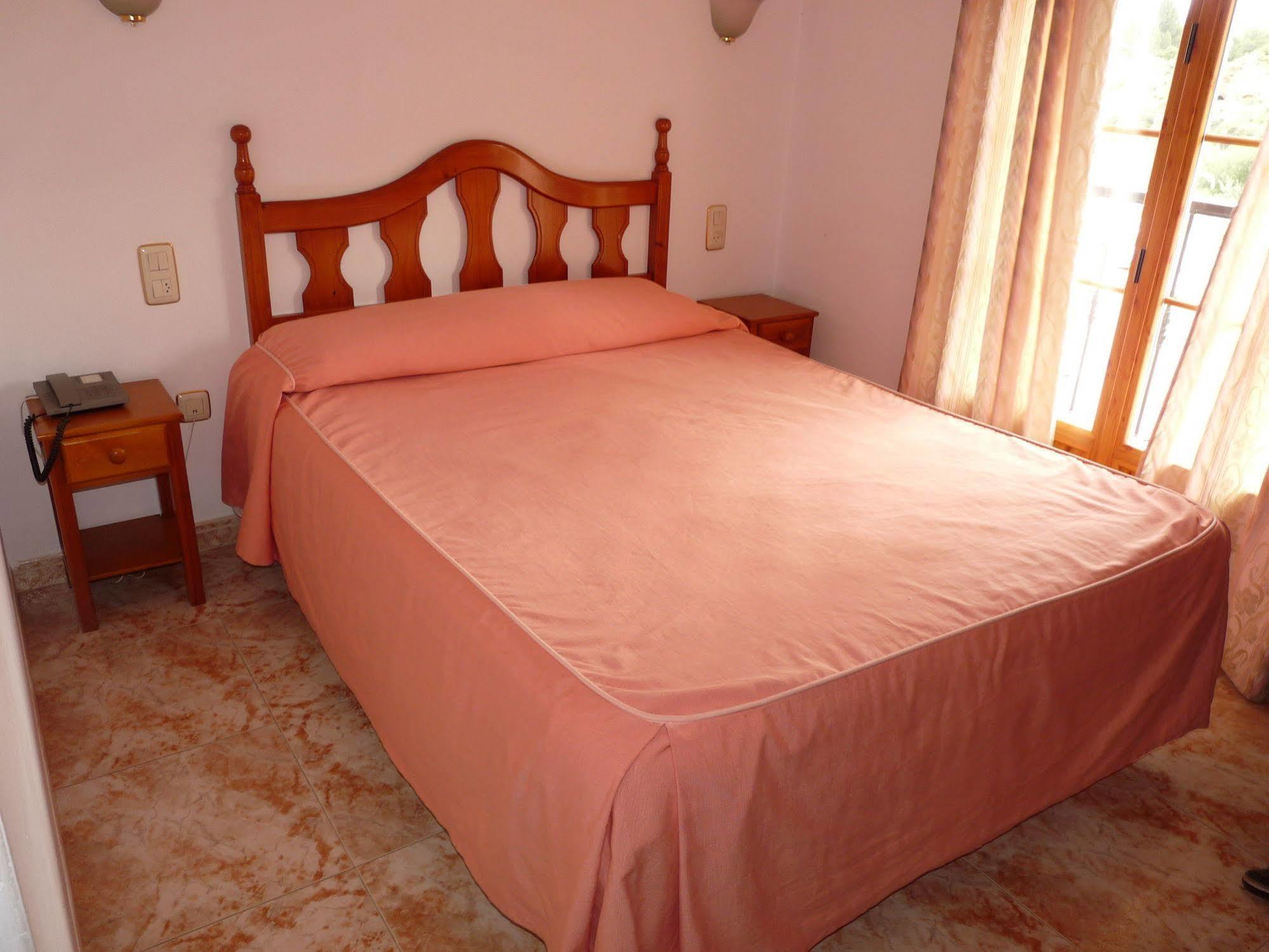 Hostal Rural Montual Los Baños Exteriör bild