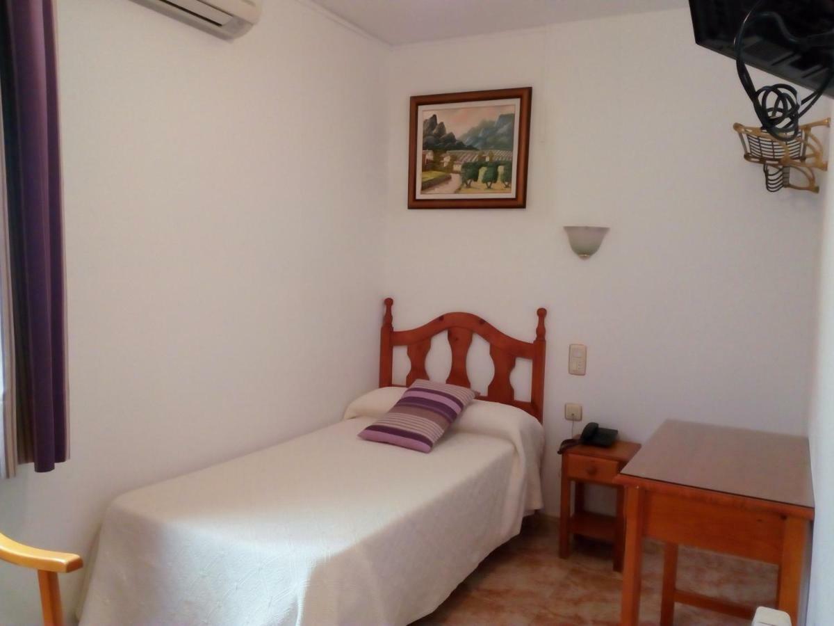 Hostal Rural Montual Los Baños Exteriör bild